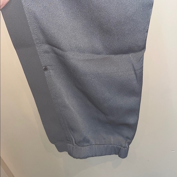 Chicos black label Gray silky jogger style Pants size 2 or large - Picture 11 of 14
